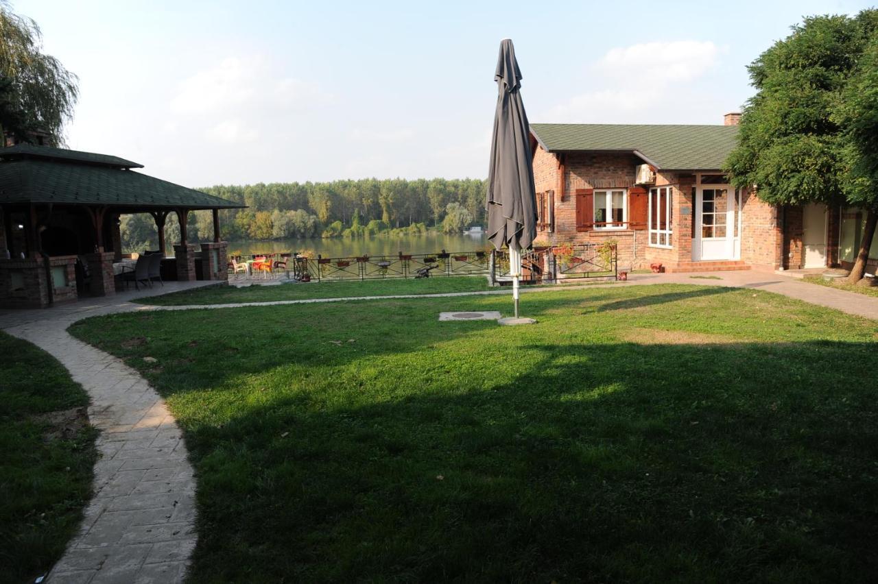 Vila Odmor Na Dunavu Beocin Экстерьер фото