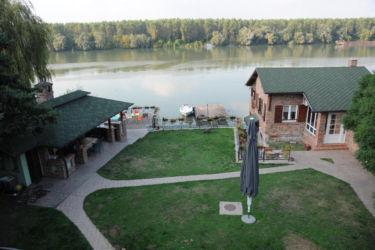 Vila Odmor Na Dunavu Beocin Экстерьер фото