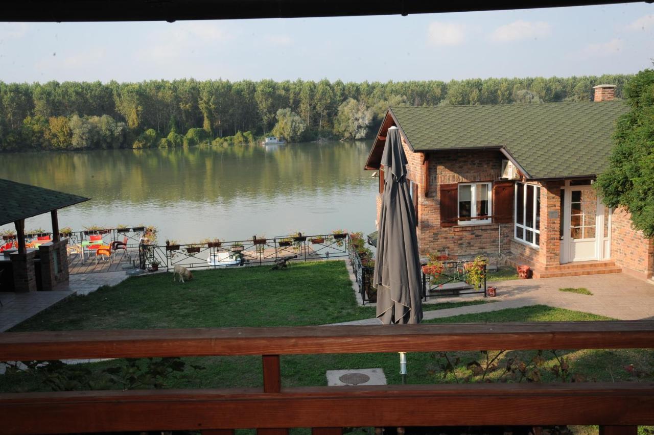 Vila Odmor Na Dunavu Beocin Экстерьер фото