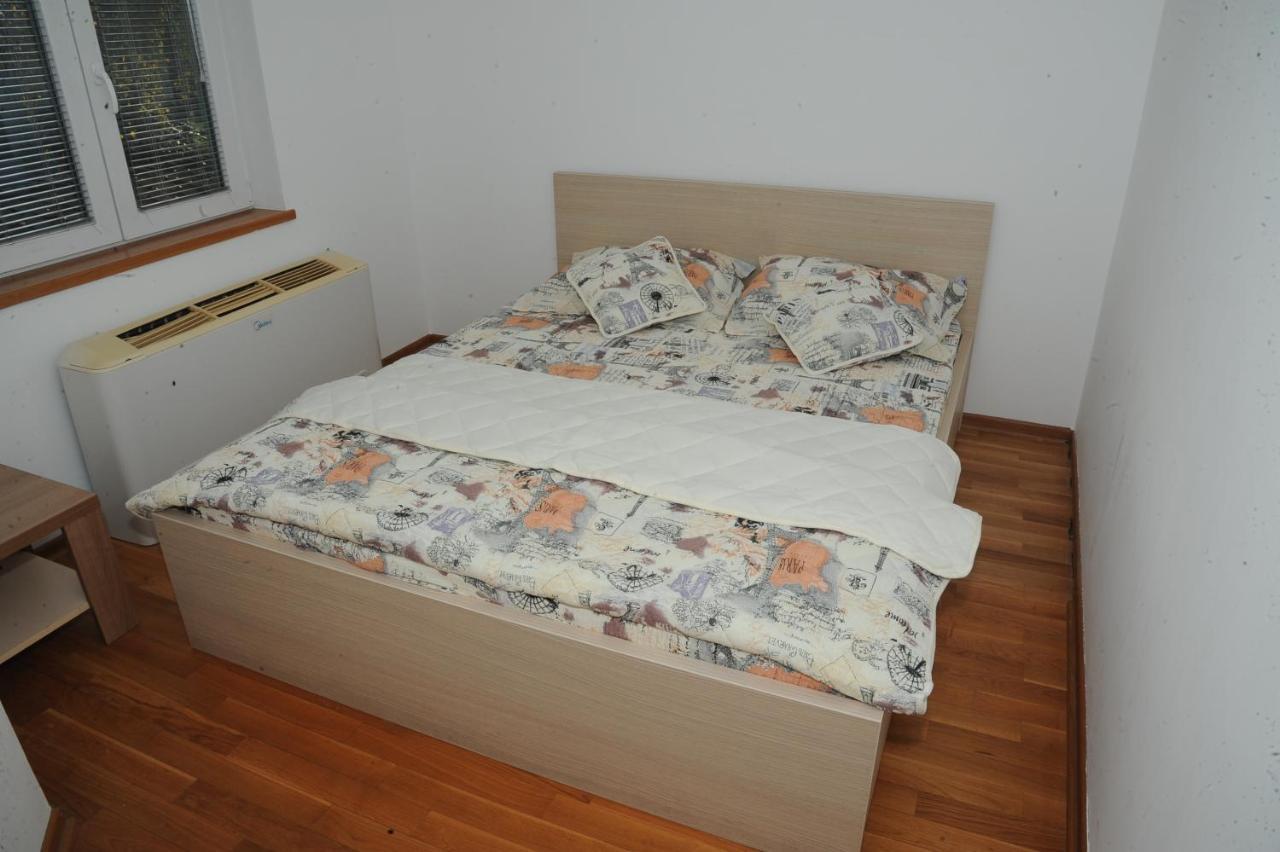 Vila Odmor Na Dunavu Beocin Экстерьер фото